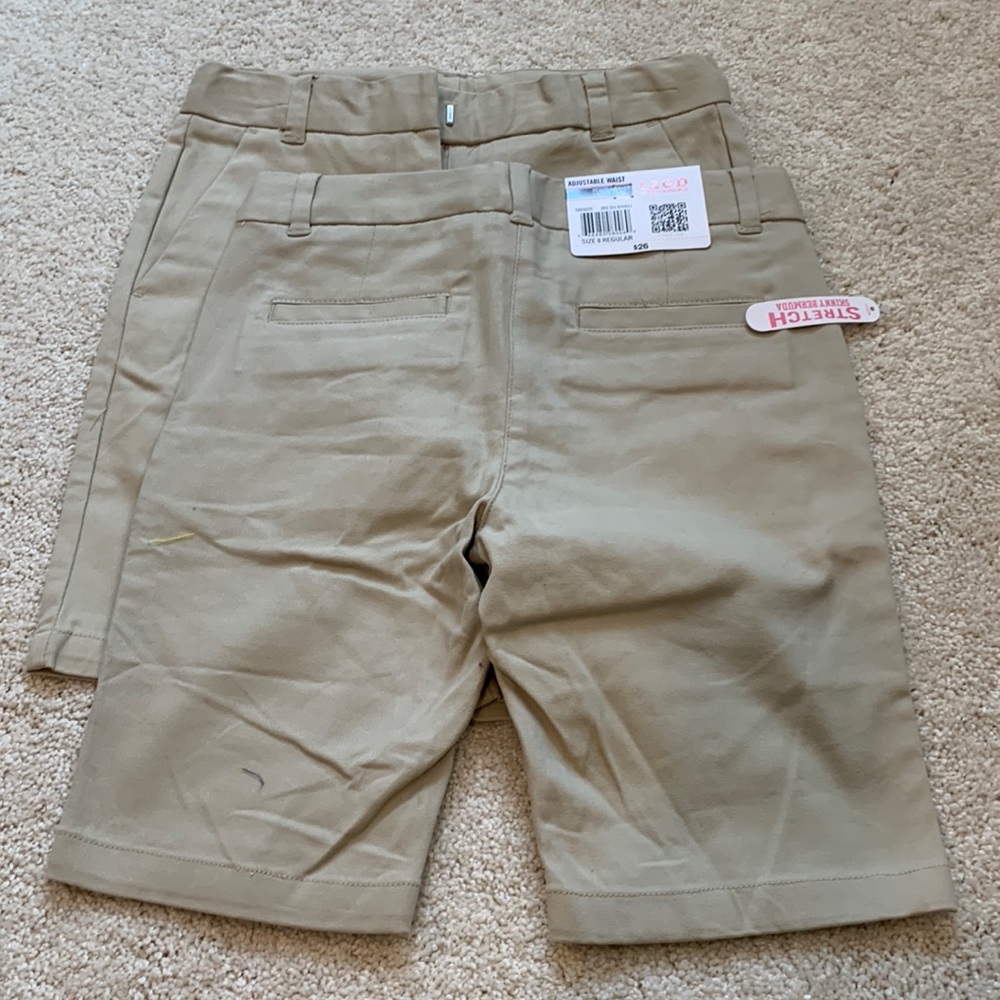 IZOD khaki Bermuda short. 8 regular. Set of 2.